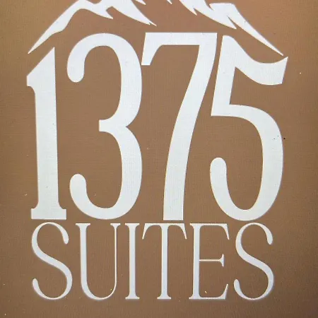 1375 Holiday home *