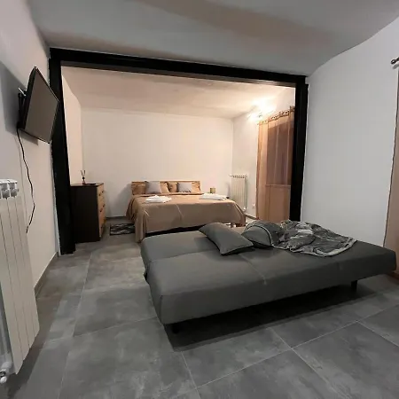 1375 Holiday home *