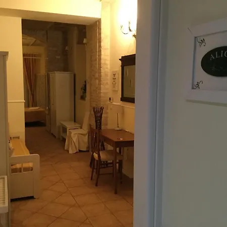 ベッド・アンド・ブレックファスト Suites